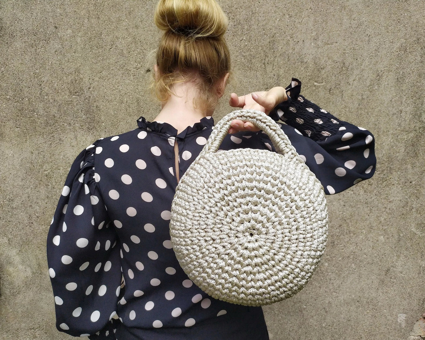 🌀 Round Crochet Bag Pattern – Modern & Easy! 🧶