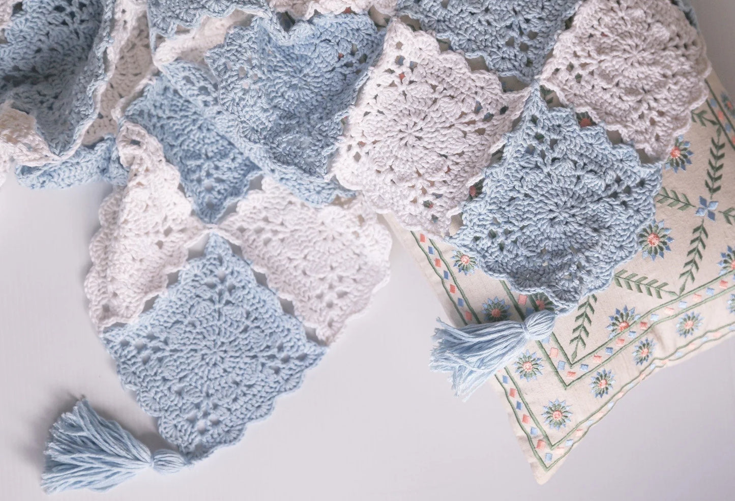 🌸 Blossom Breeze Blanket – Join-as-You-Go Crochet Squares 🧶