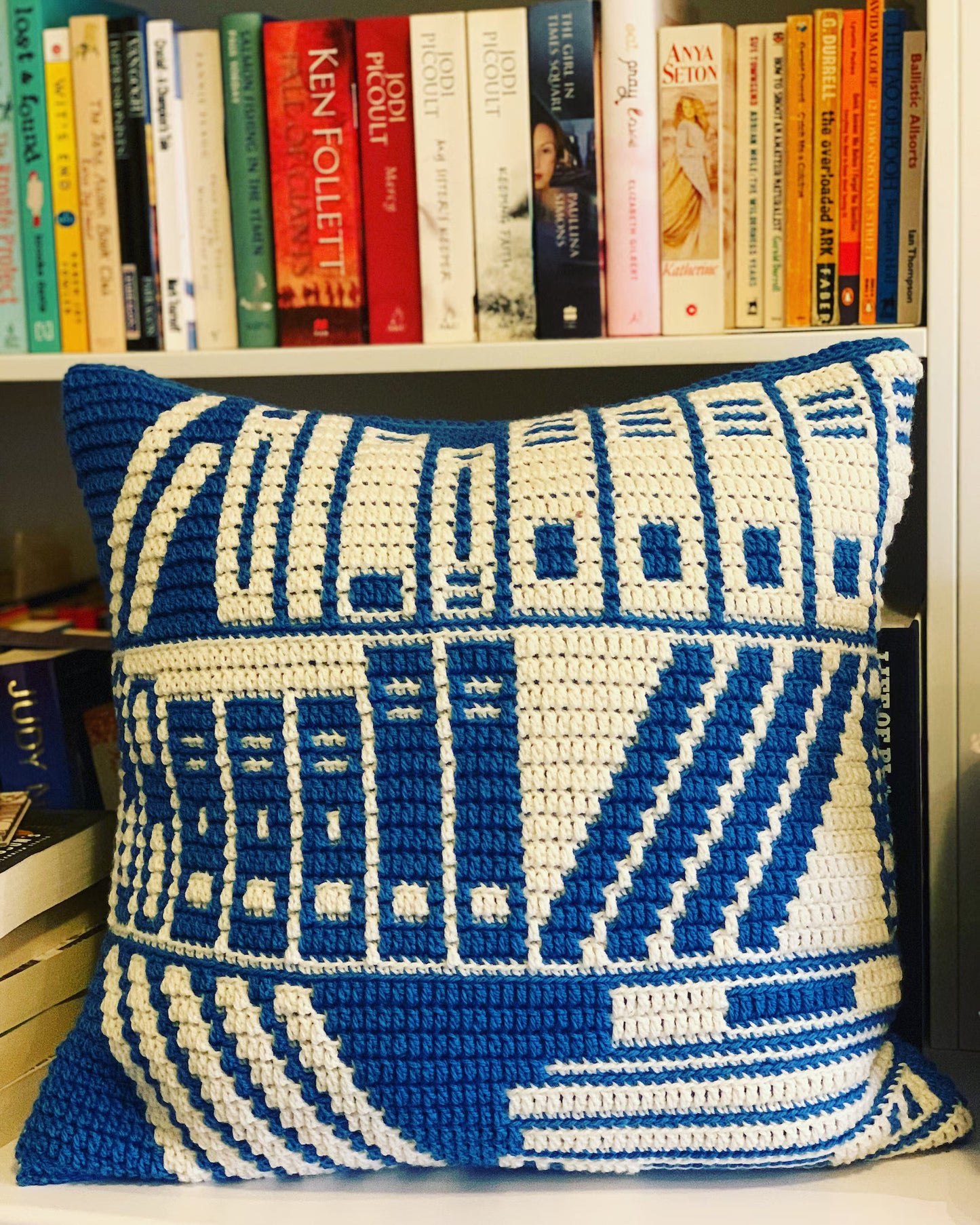 📚 Mosaic Bookshelf Blanket Crochet Pattern (PDF)