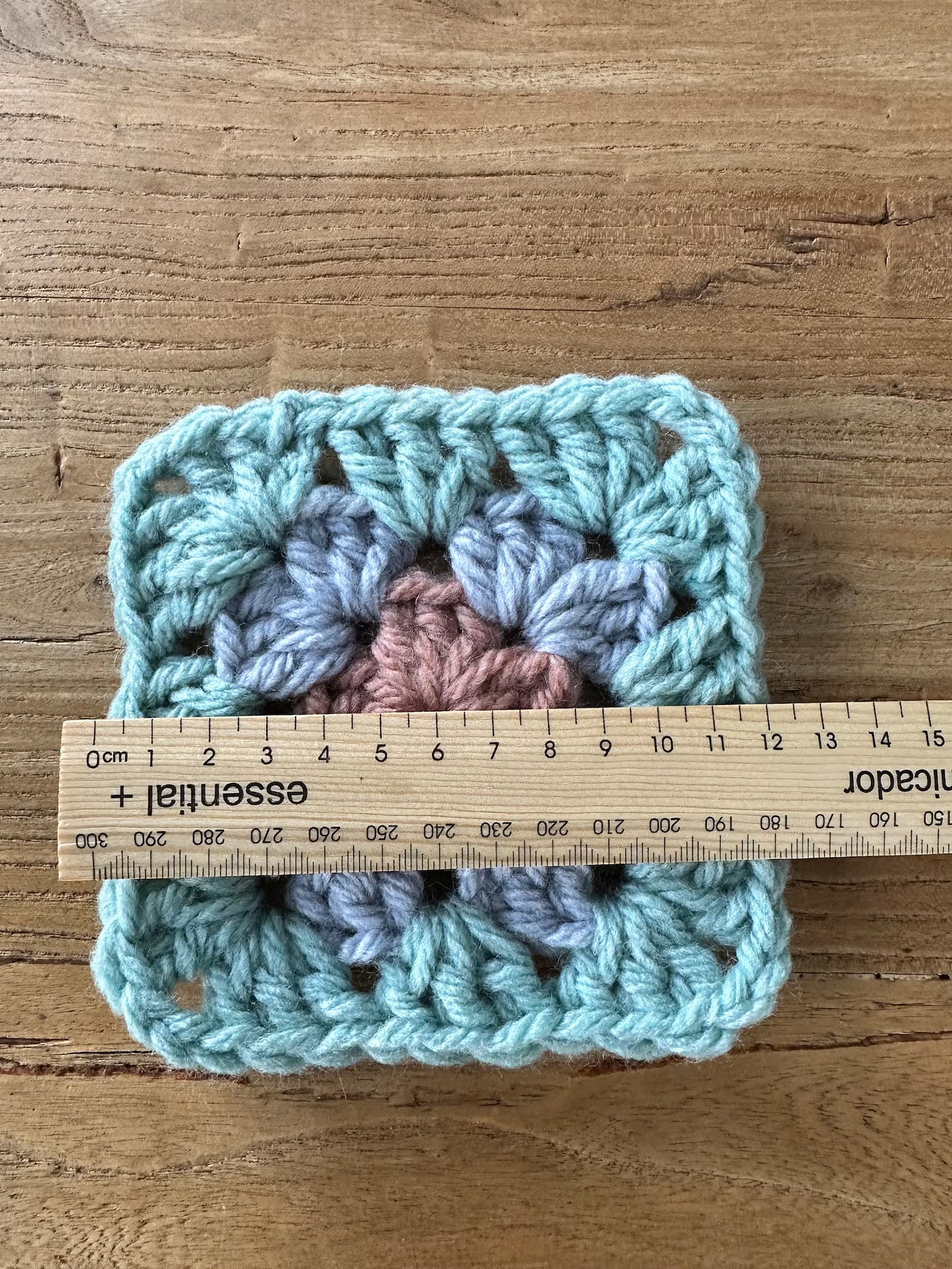 Scrap Harmony Granny Tote Bag – Easy Crochet Pattern (PDF) 🧶