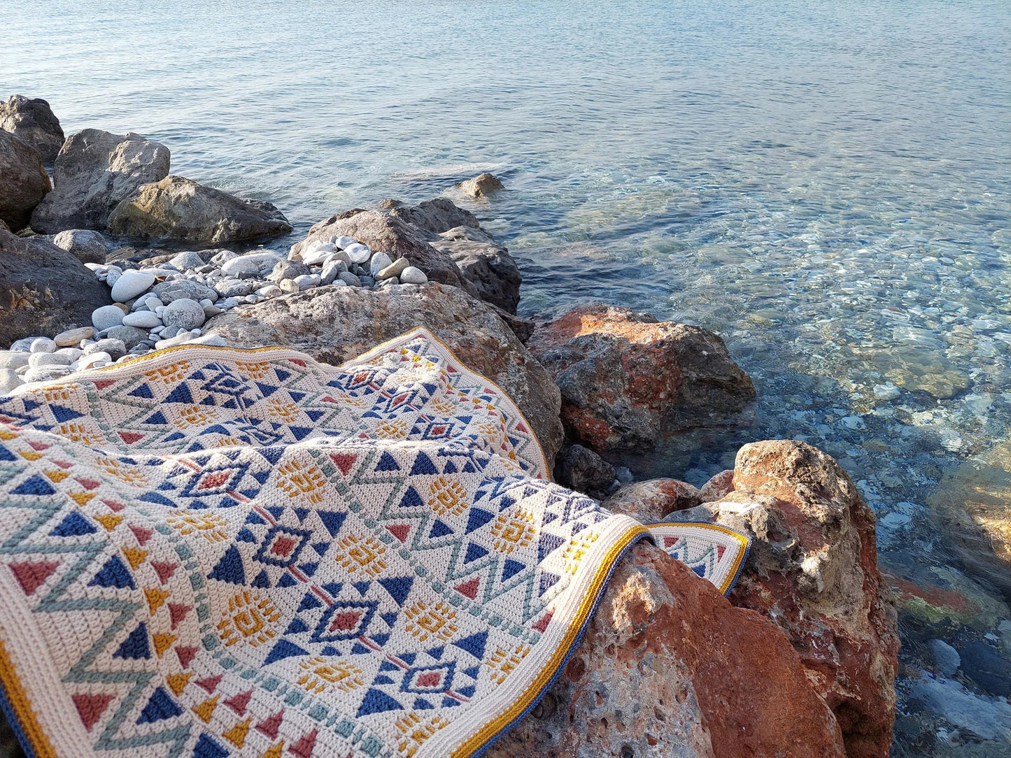 π Shandiin Mosaic Blanket Pattern β Bold & Colorful Design (PDF)