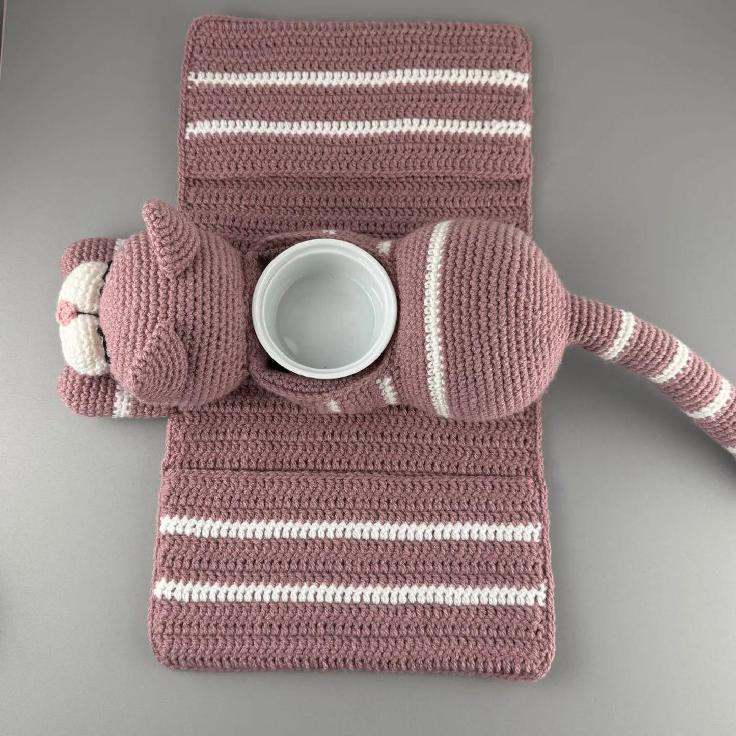 🐱✨ Adorable Cat Sofa Organizer – Crochet Pattern 🧶