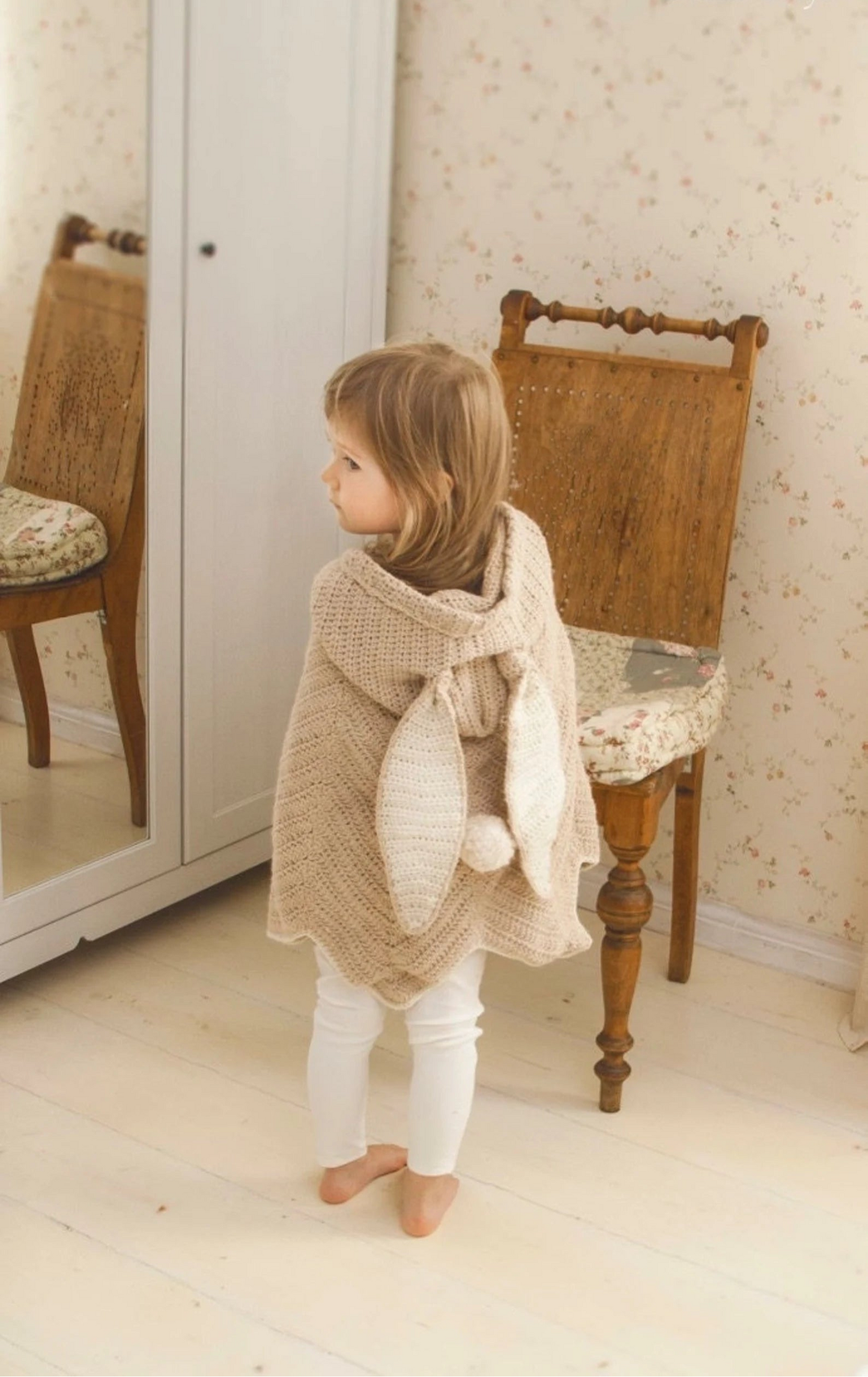 🐇🧶 Hooded Bunny Poncho Crochet Pattern – Kids Cape PDF ✨