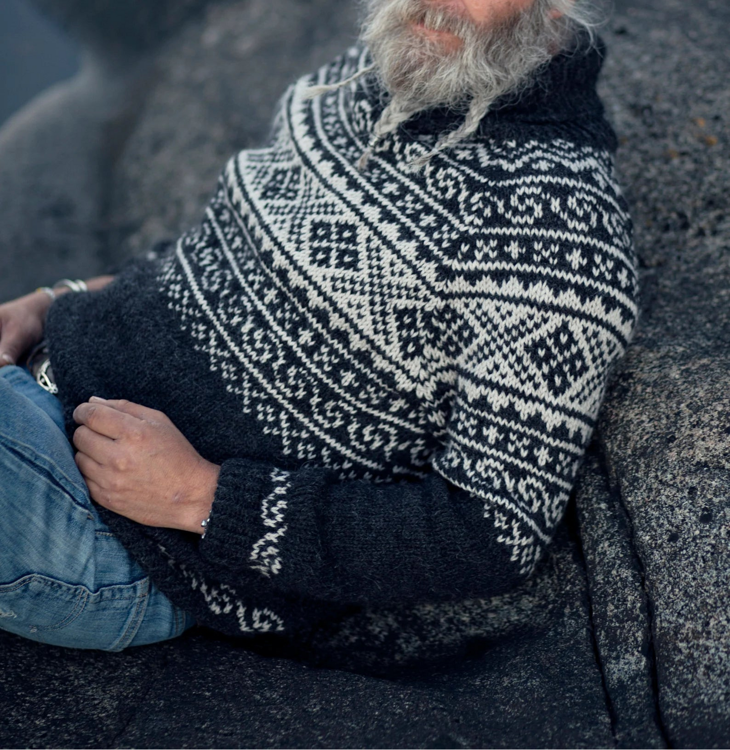 ❄️ Norwegian Setesdal Sweater – Classic Nordic Knit Pattern 🧶