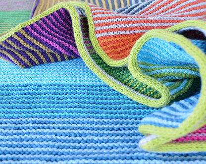 Kiss Blanket Knitting Pattern – Colorful & Easy Garter Stitch PDF