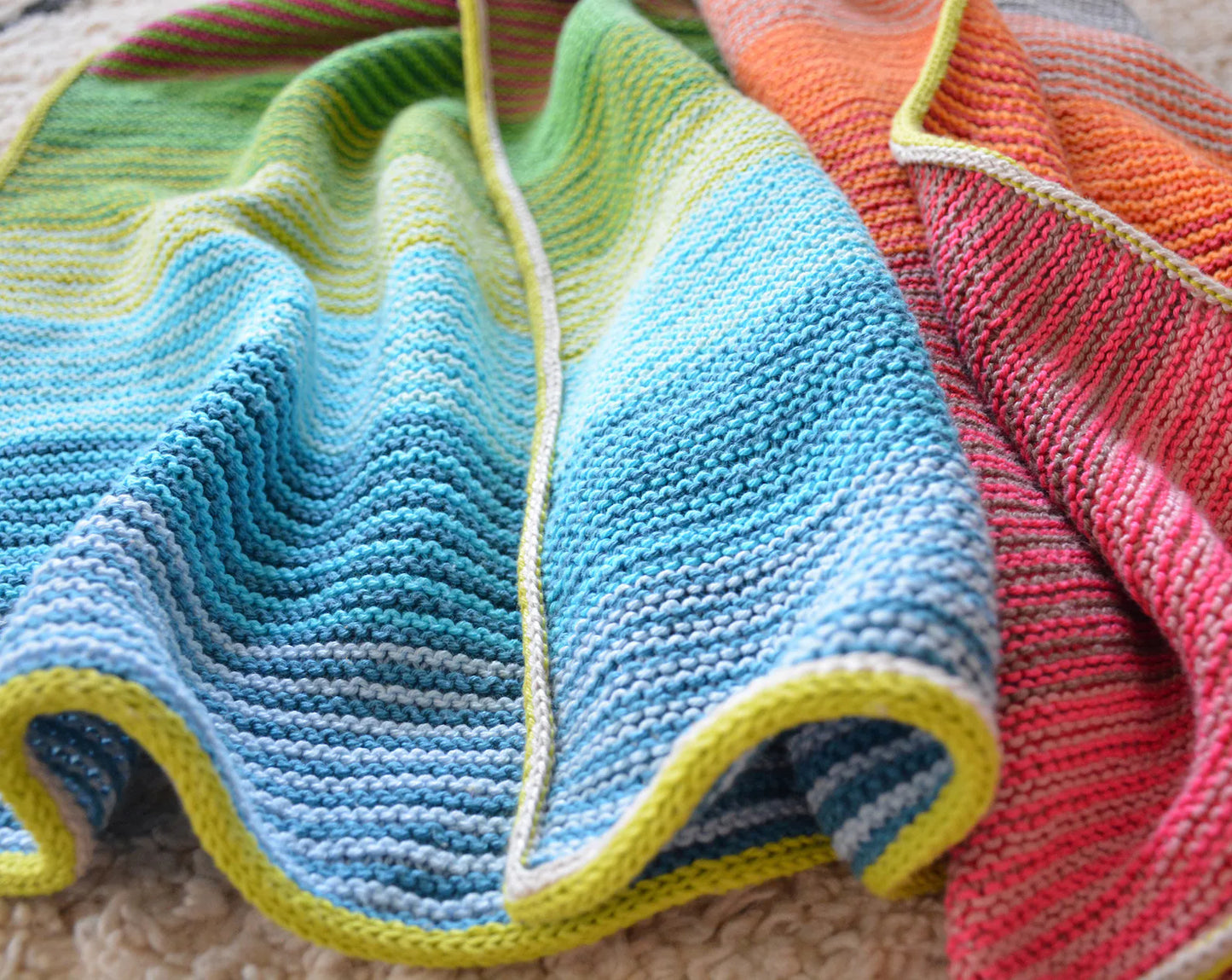 Kiss Blanket Knitting Pattern – Colorful & Easy Garter Stitch PDF