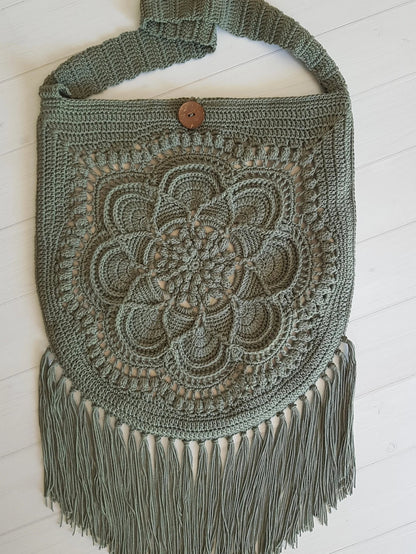 🌸 Delilah Boho Bag – Crochet Pattern with Fringe 🧶