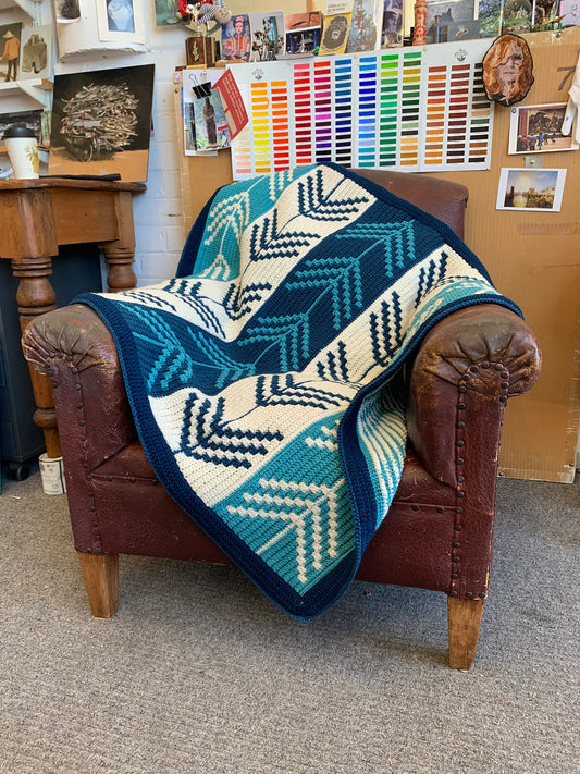 🧭 Mosaic Direction Blanket – Bold, Modern & Fun! 🧶