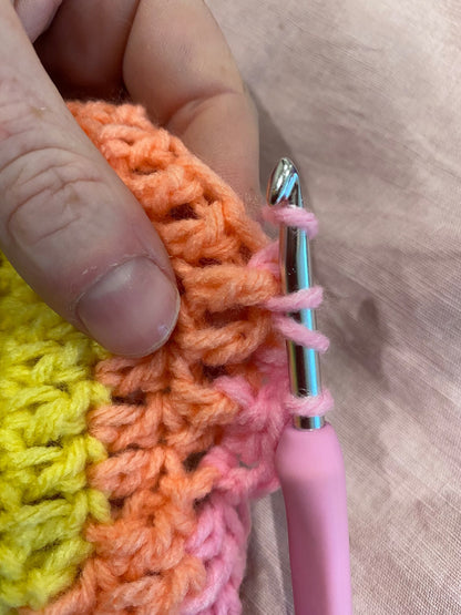 🔥 Cozy Skull Beanie – Easy Beginner Crochet Pattern 🖤💀