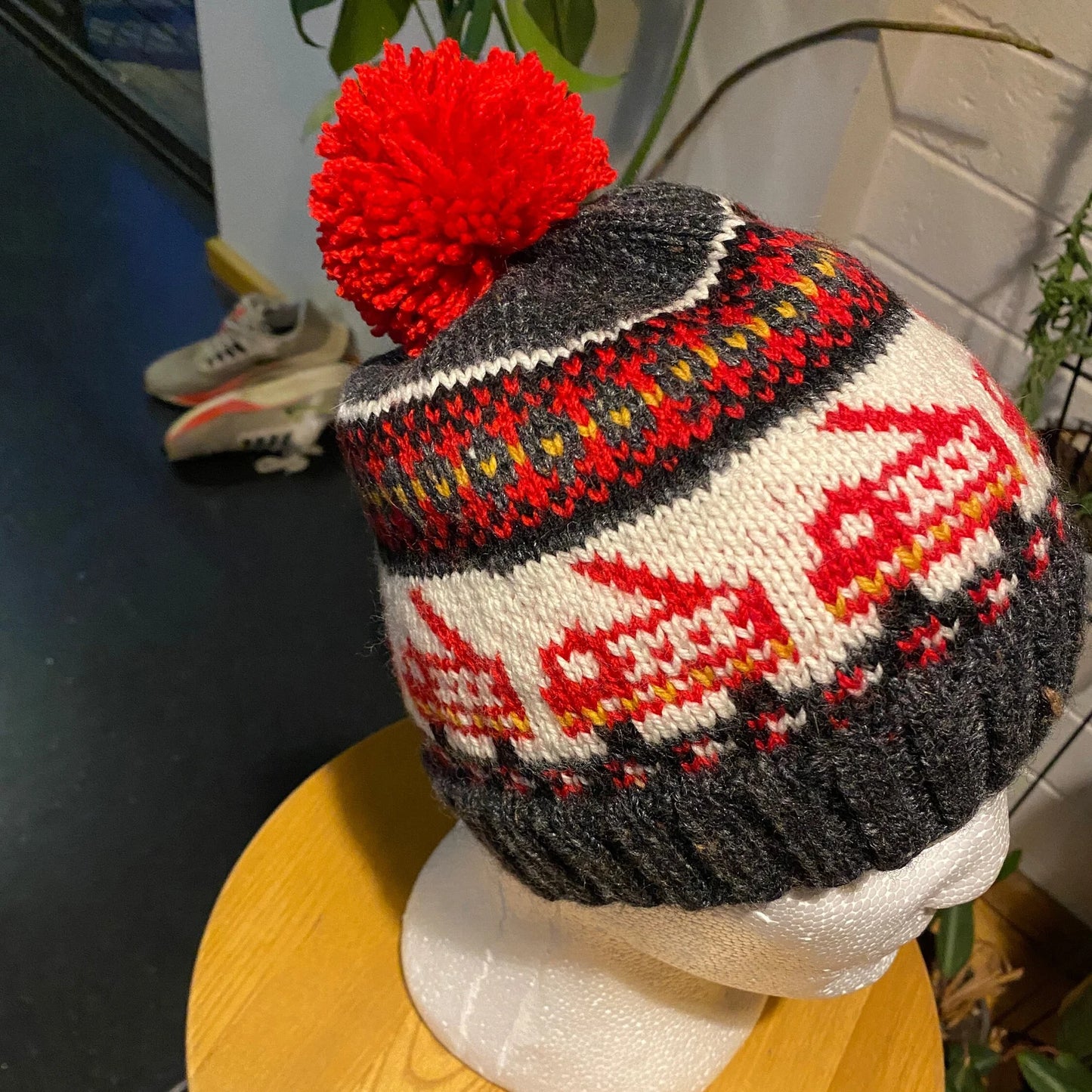 🚒 Fire Engine Knit Beanie – Fun & Easy Pattern (Kids & Adults)