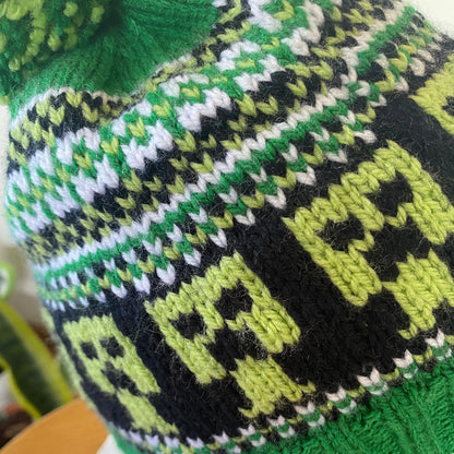 👾 Creeper Beanie Pattern – Quick & Easy Knit Hat (Kids & Adults)