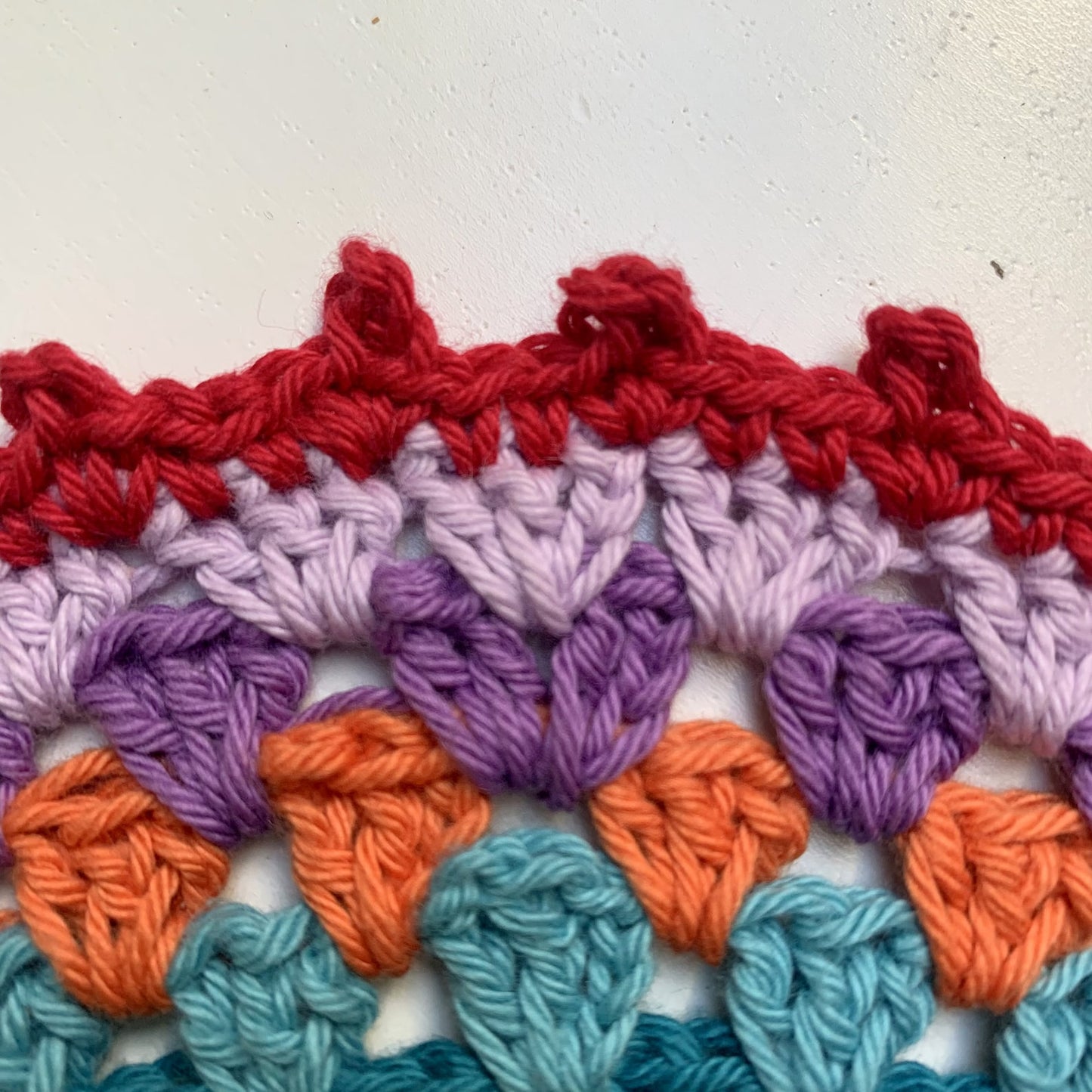 🌸 Granny Square Bucket Hat – Bold, Bright & Boho! 🎨