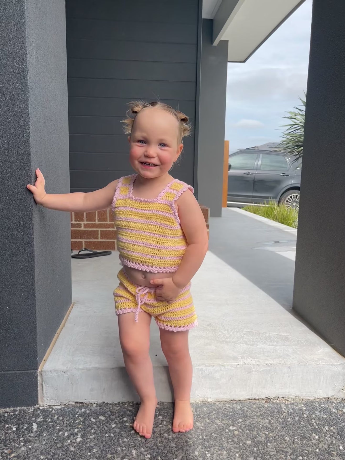 🌸Rainbow Breeze Crochet Set – Top & Shorts (0–7Y)