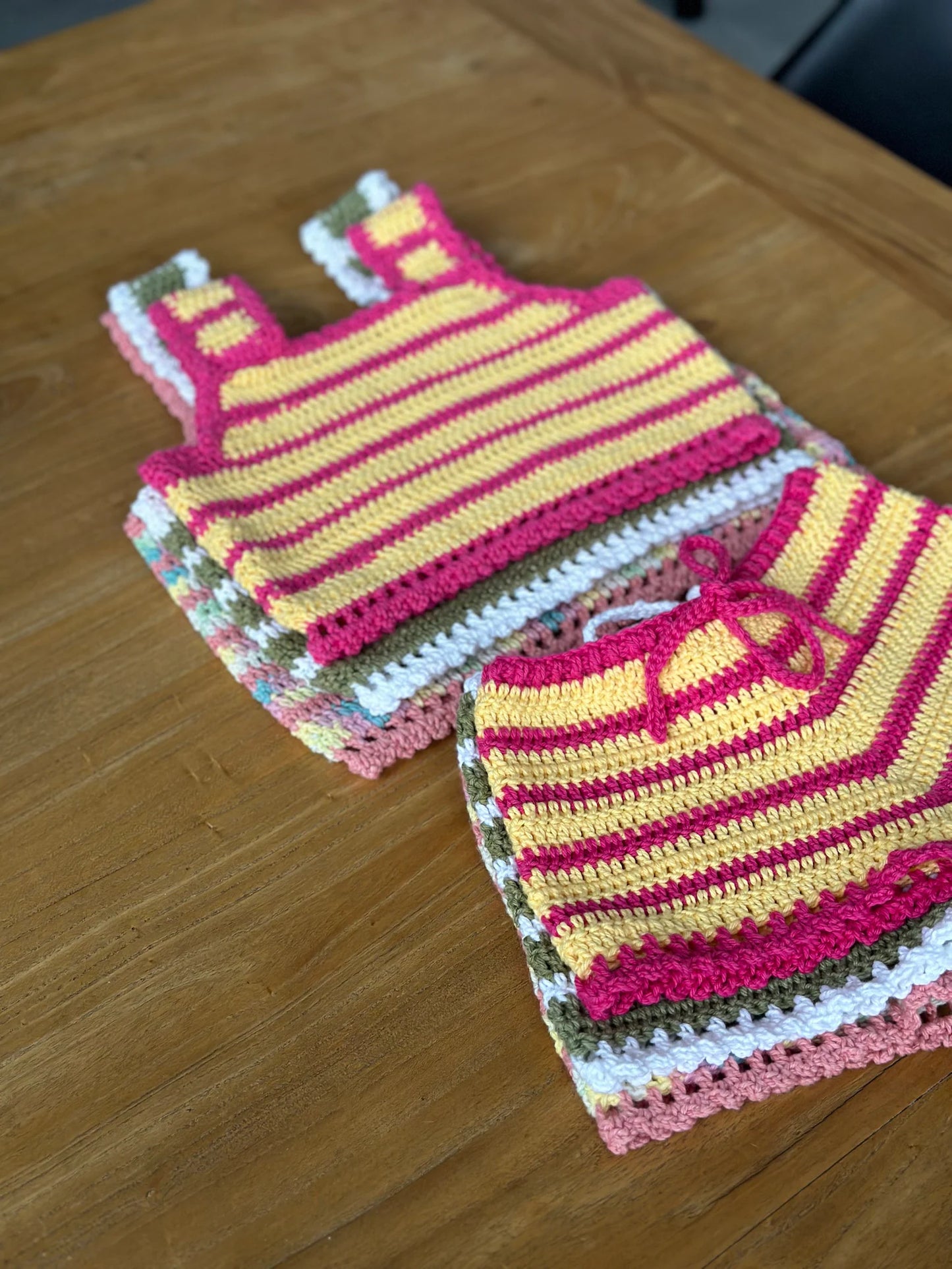 🌸Rainbow Breeze Crochet Set – Top & Shorts (0–7Y)