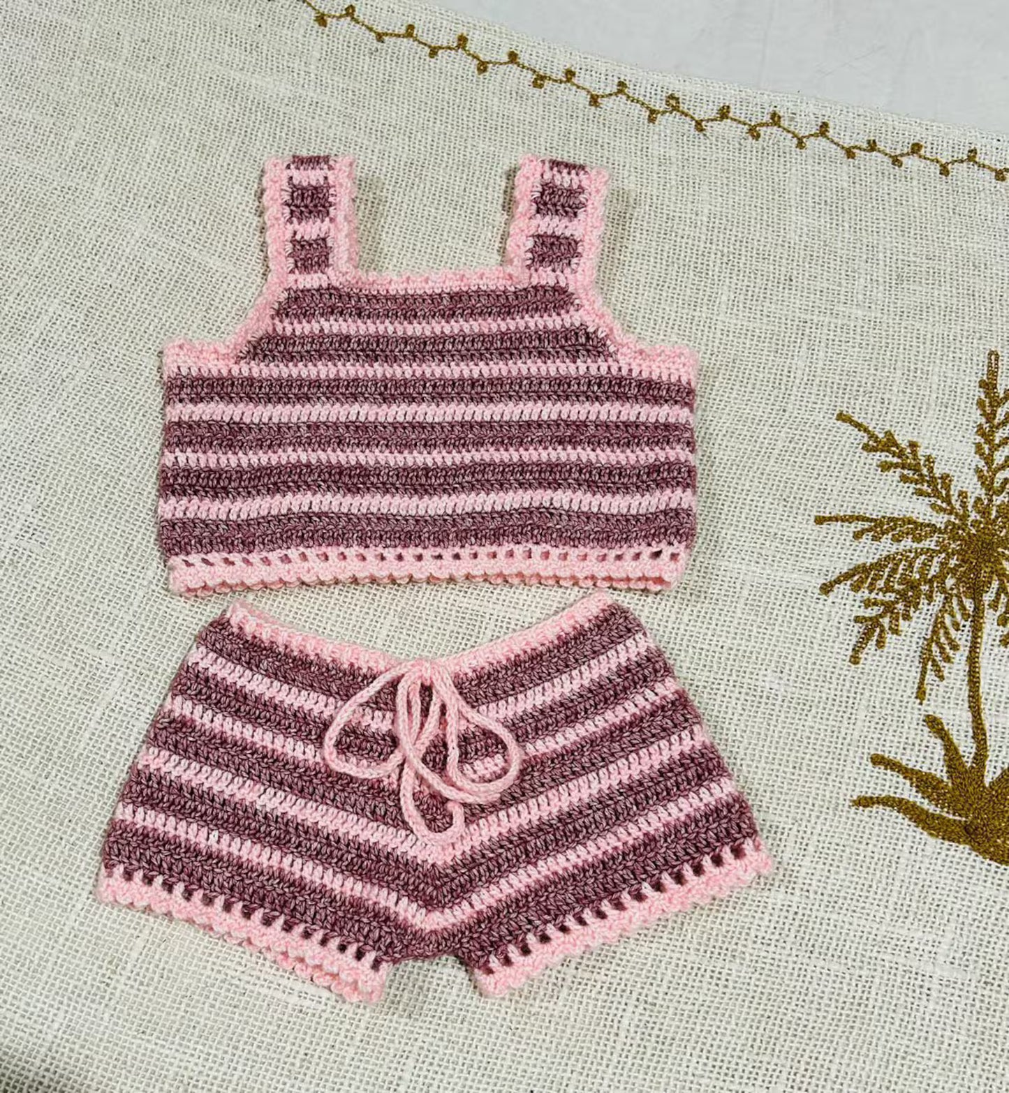 🌸Rainbow Breeze Crochet Set – Top & Shorts (0–7Y)