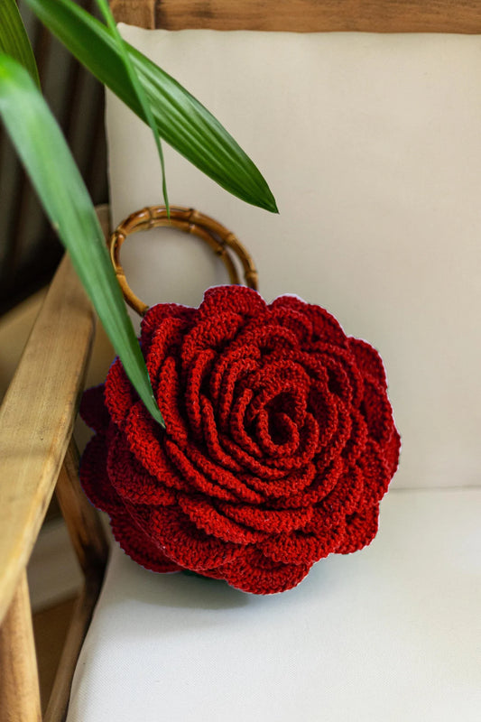 🌹 Crochet Rose Bag Pattern – Stunning 3D Flower Purse 👜✨