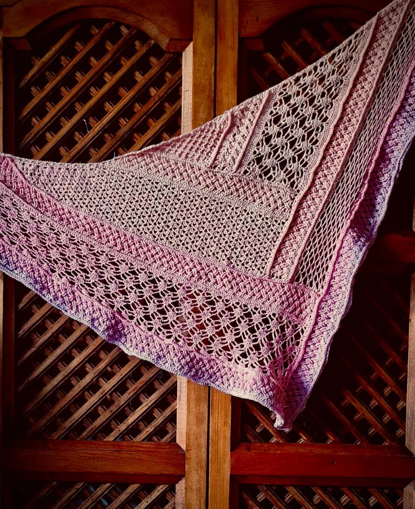 ✨ Elegant Crochet Shawl Pattern – Lightweight Summer Wrap 🧶