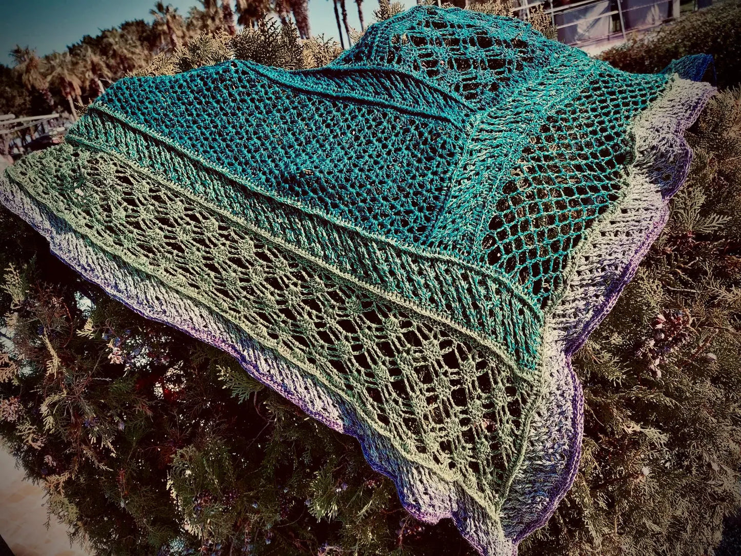 ✨ Elegant Crochet Shawl Pattern – Lightweight Summer Wrap 🧶