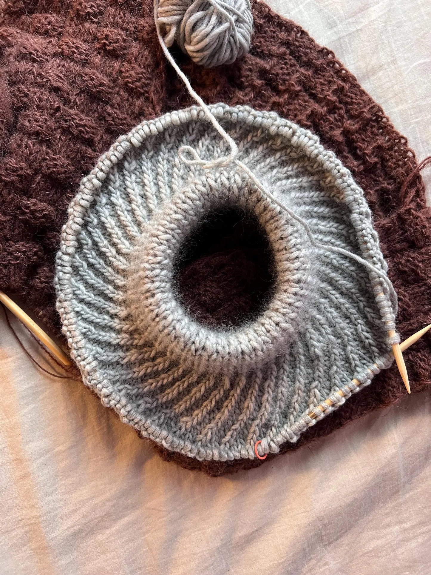✨ Spiral Yoke Sweater Knitting Pattern (XS–3XL) 🧶💫