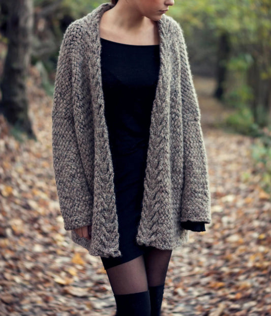✨ Dreamy Weave Cardigan – Oversized Knit Pattern 🧶