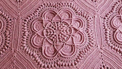 🌸 Delilah Crochet Blanket Pattern – Elegant Floral Afghan 🧶